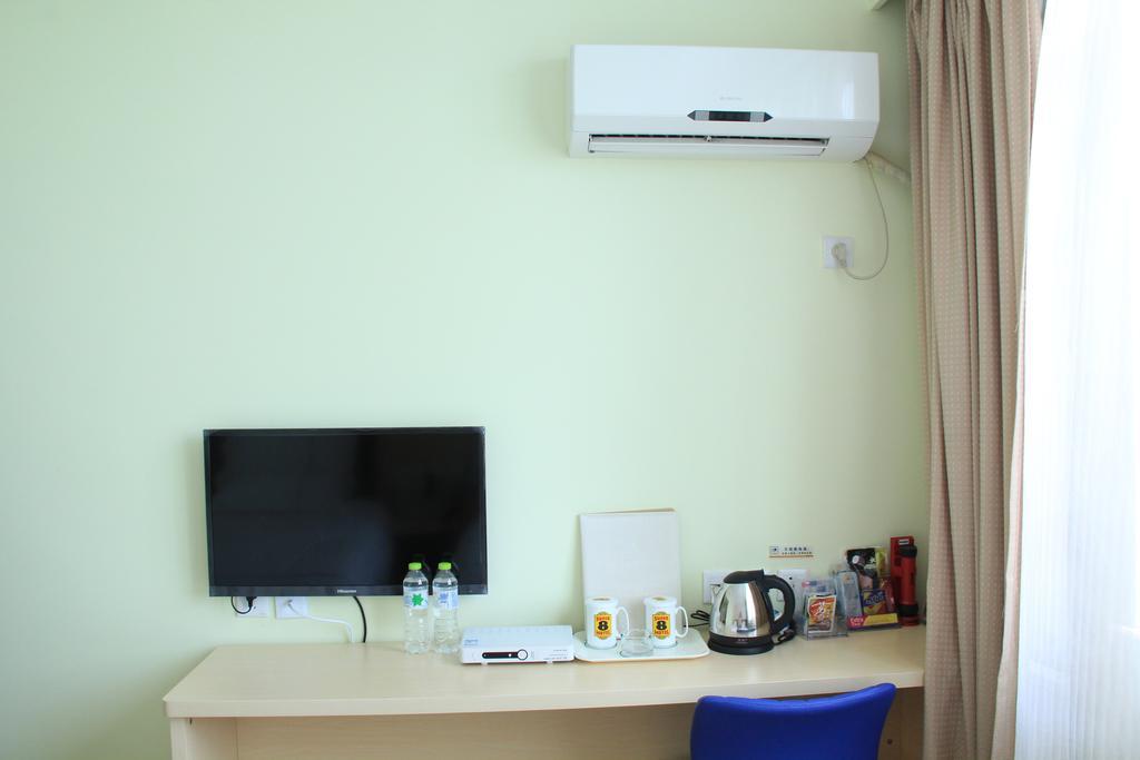 Super 8 Hotel Chengdu Airport Branch Екстер'єр фото